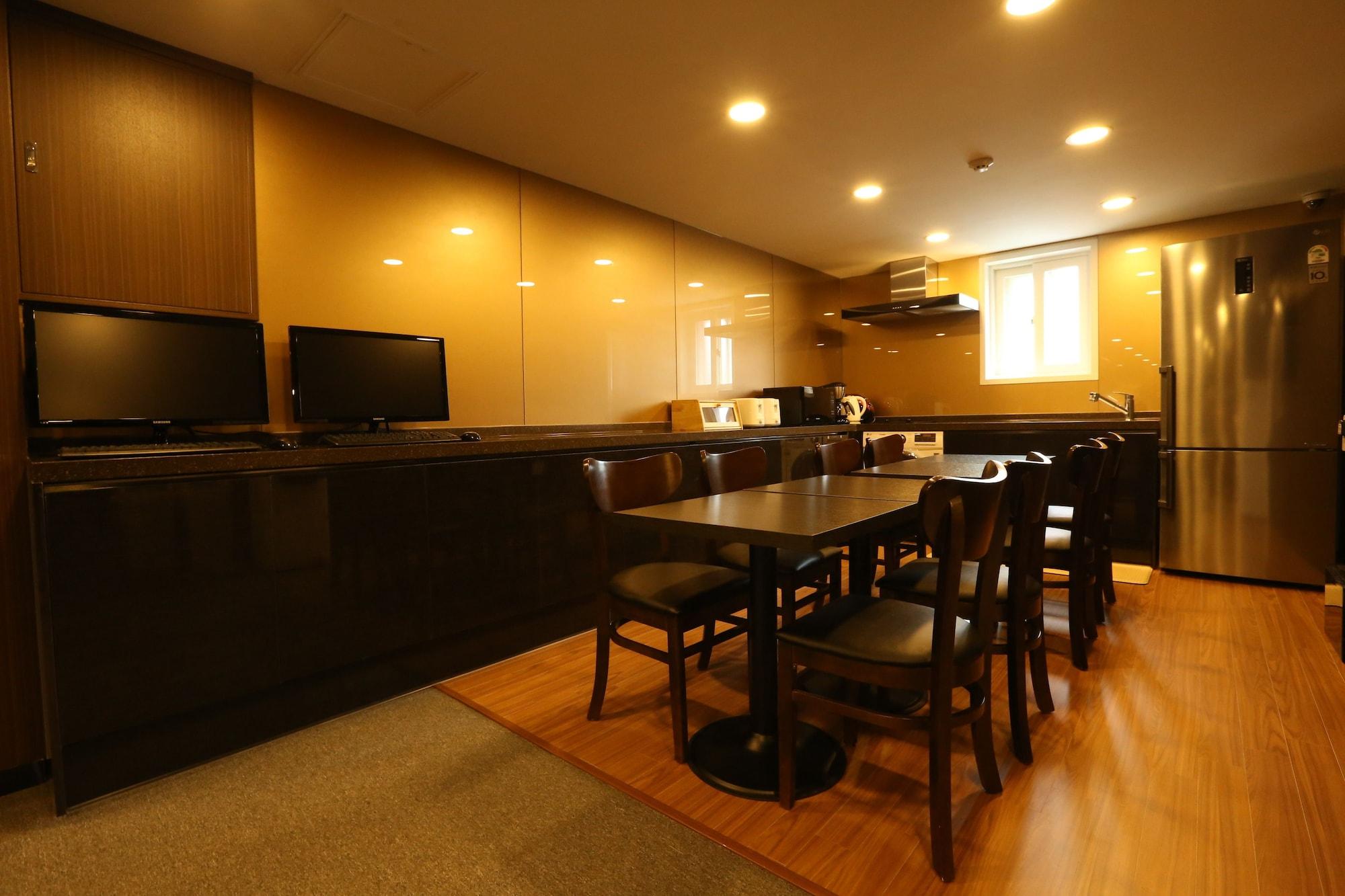 Tripstay Myeongdong Seul Exterior foto